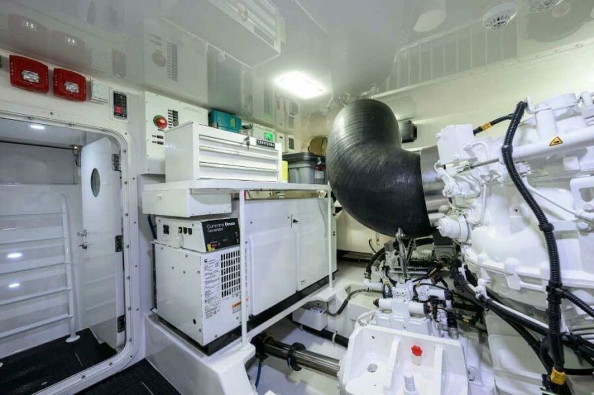 2020 Viking 72 Convertible "Knot Again" photo 48