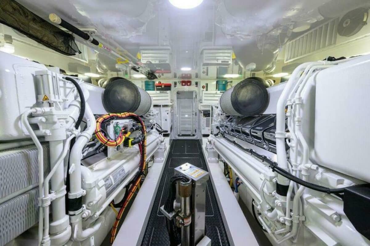 2020 Viking 72 Convertible "Knot Again" photo 44