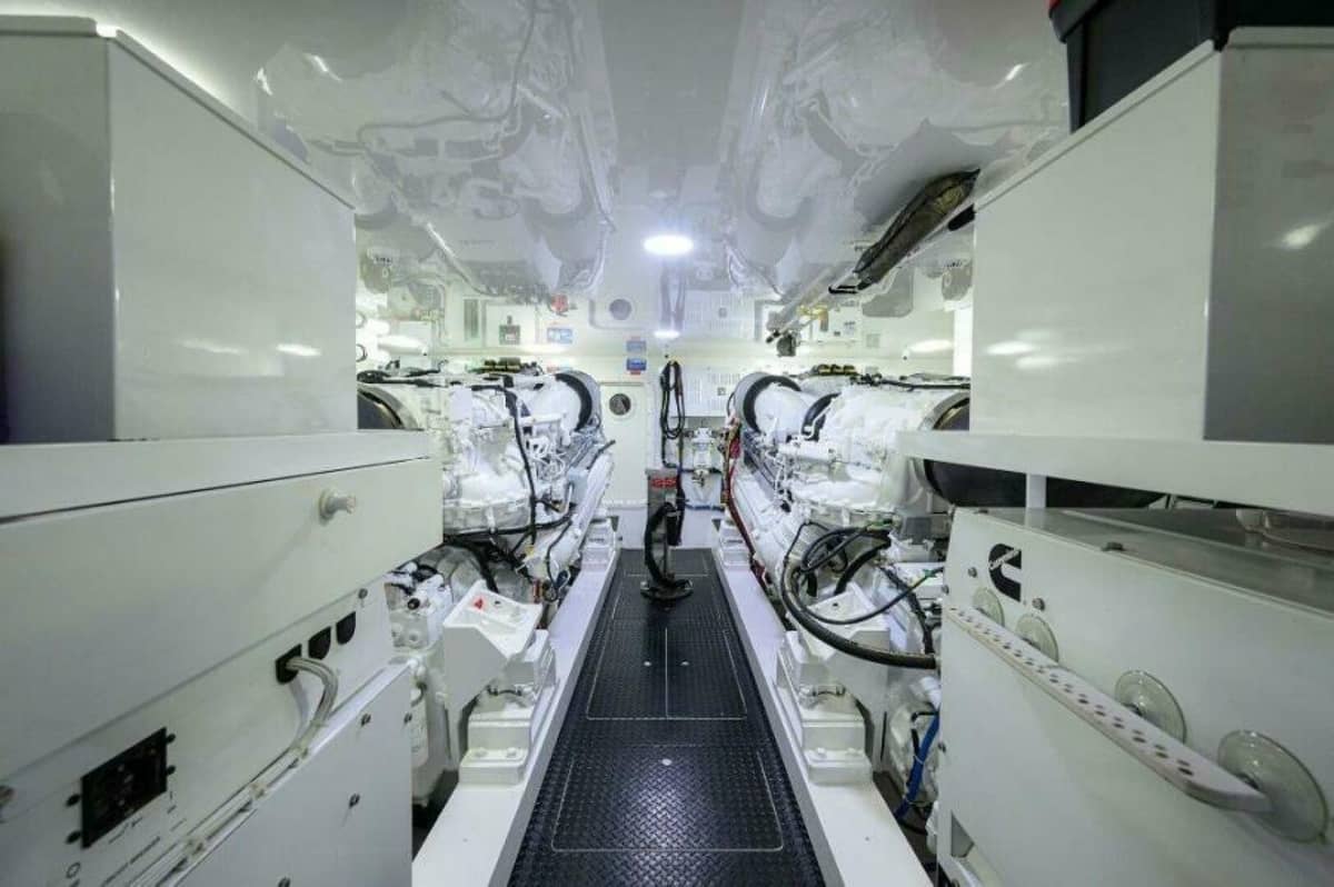 2020 Viking 72 Convertible "Knot Again" photo 42