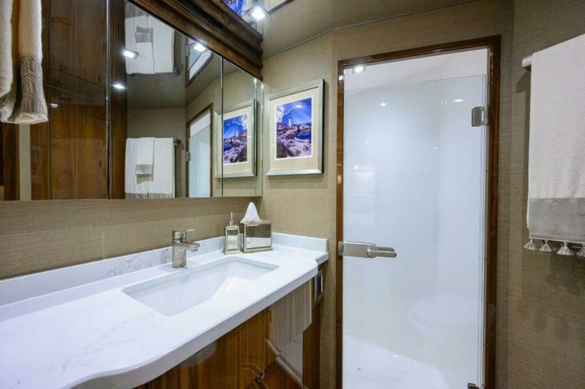 2020 Viking 72 Convertible "Knot Again" photo 16