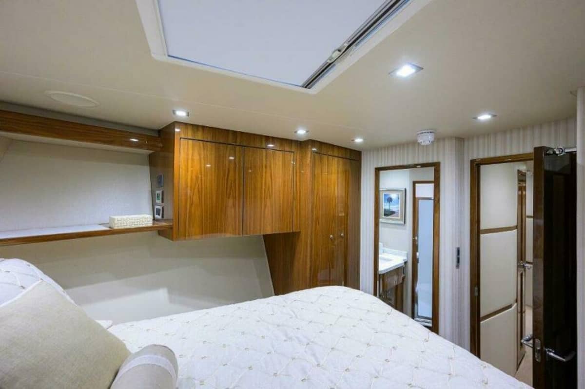 2020 Viking 72 Convertible "Knot Again" photo 19