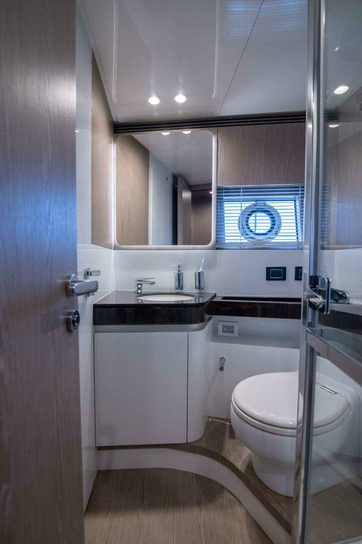 2019 Azimut S7 "Triple Play" photo 39