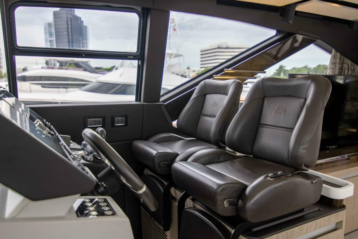 2019 Azimut S7 "Triple Play" photo 22