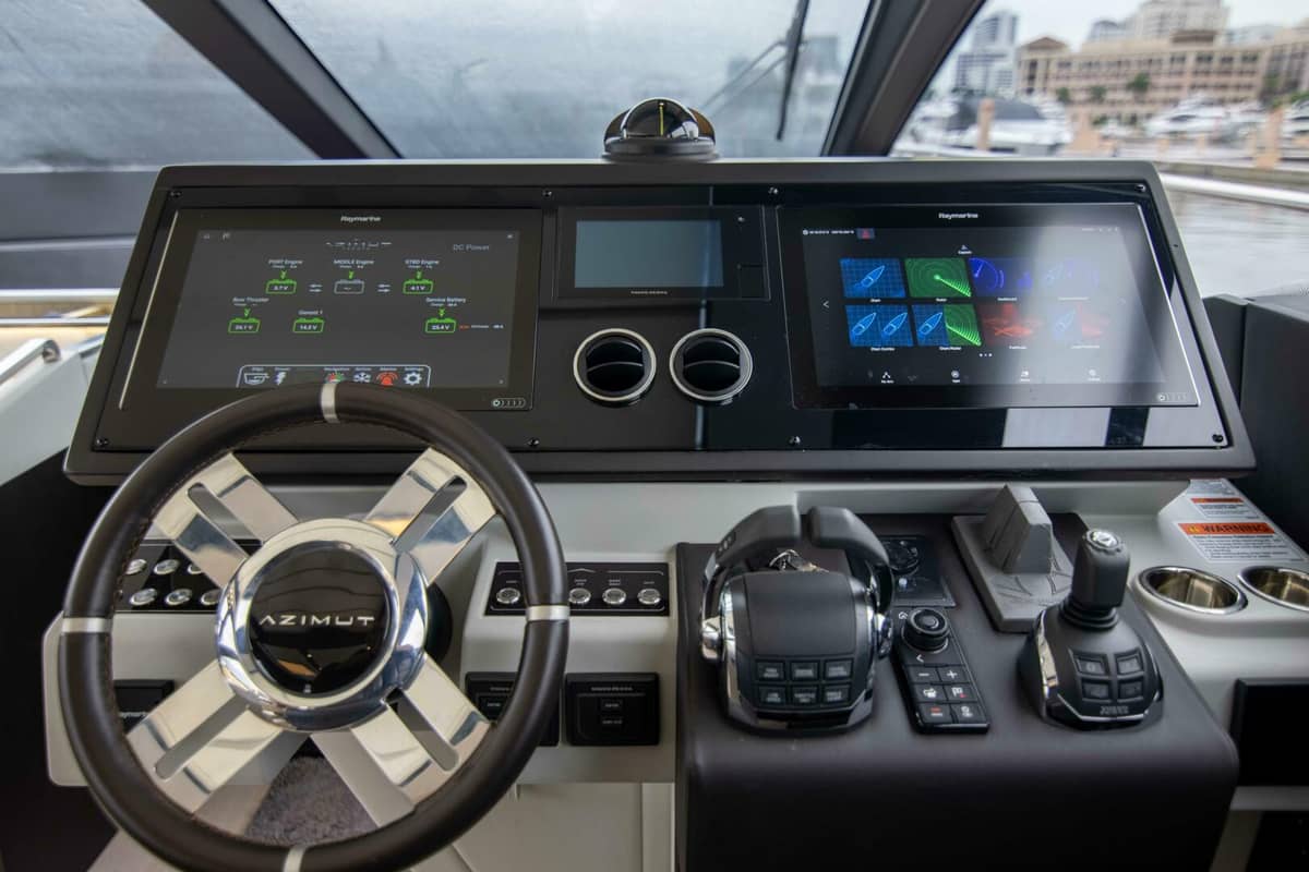2019 Azimut S7 "Triple Play" photo 24