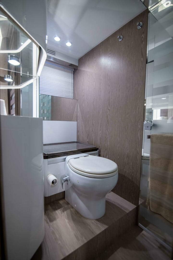 2019 Azimut S7 "Triple Play" photo 29