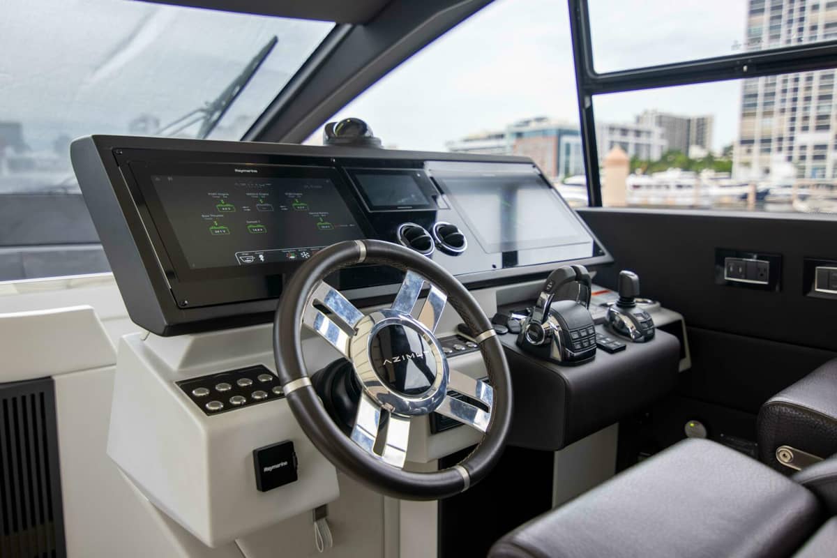 2019 Azimut S7 "Triple Play" photo 23
