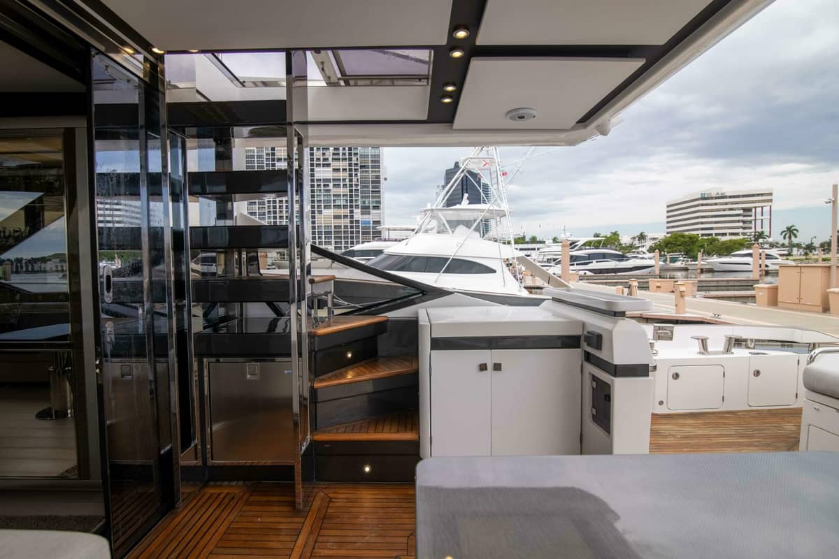2019 Azimut S7 "Triple Play" photo 8
