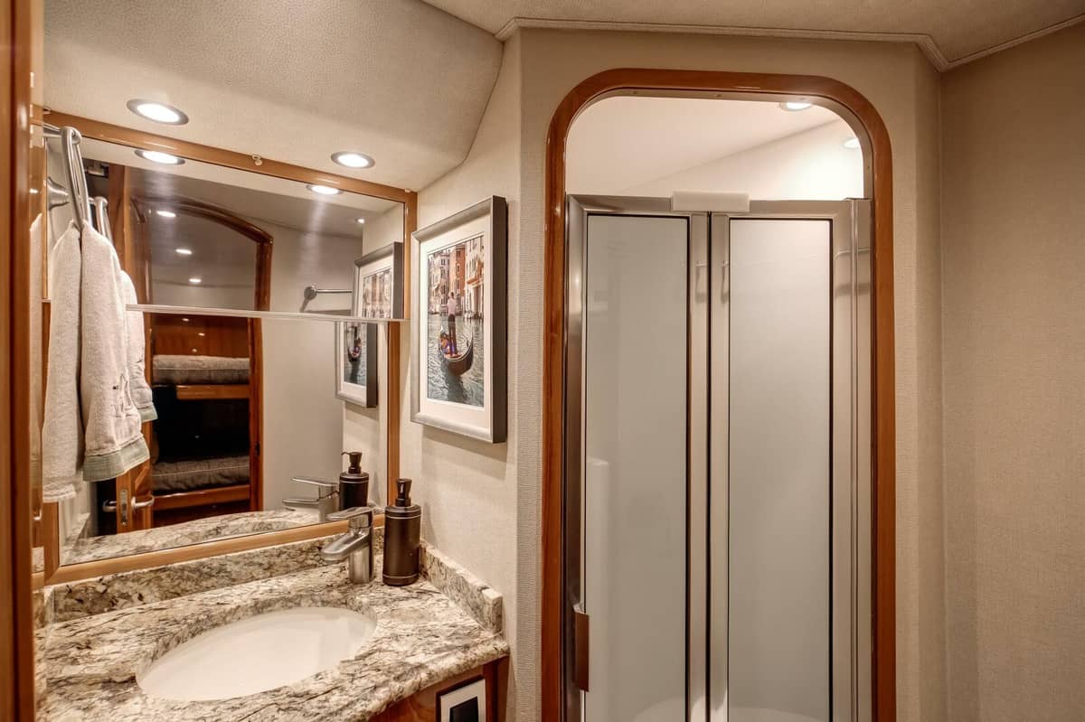 2015 Viking 70 Convertible "Pipe Dreamer" photo 16