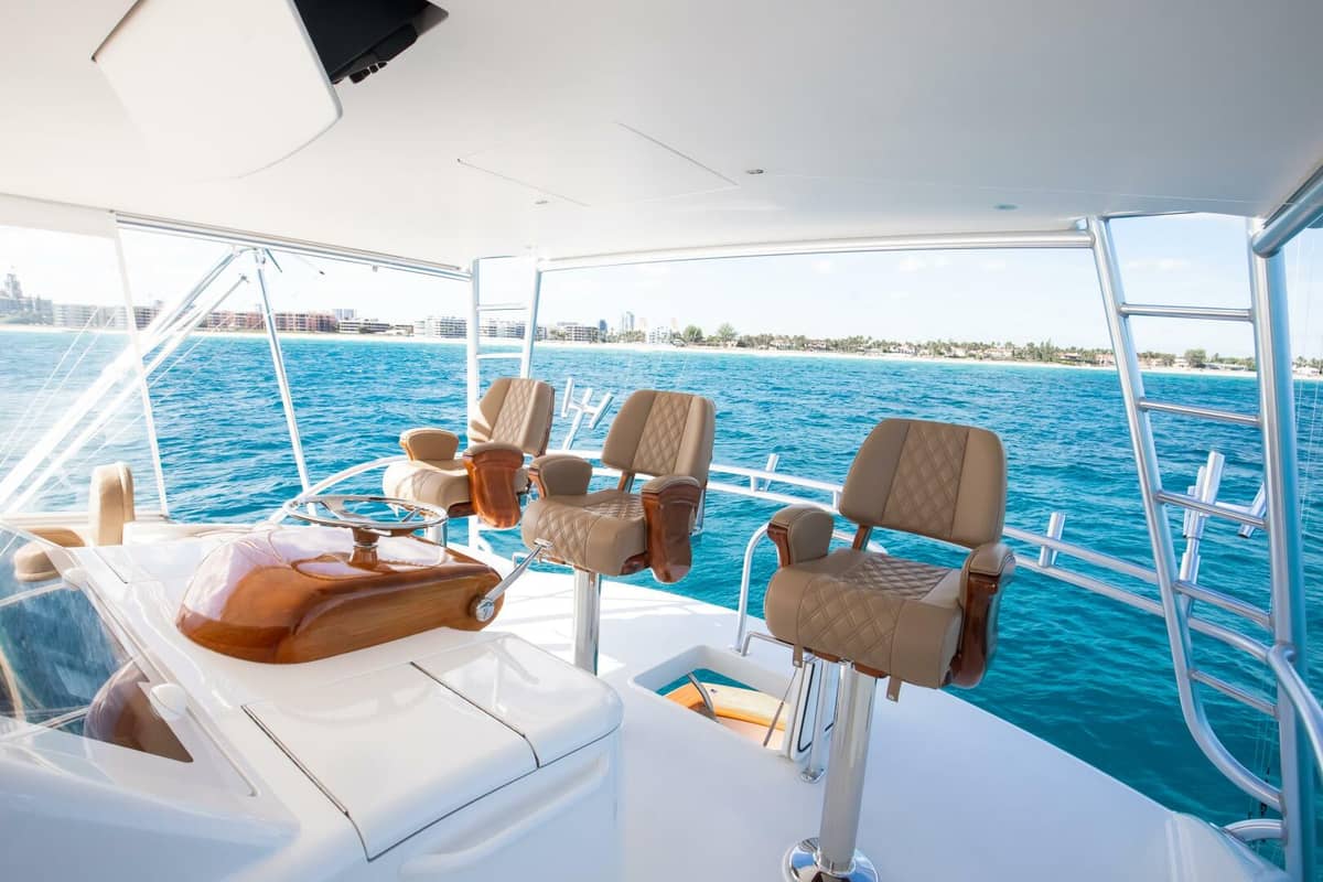 2015 Viking 70 Convertible "Pipe Dreamer" photo 17