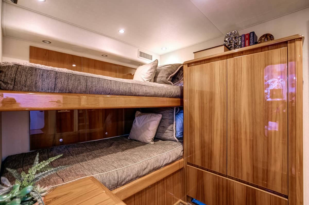 2015 Viking 70 Convertible "Pipe Dreamer" photo 14