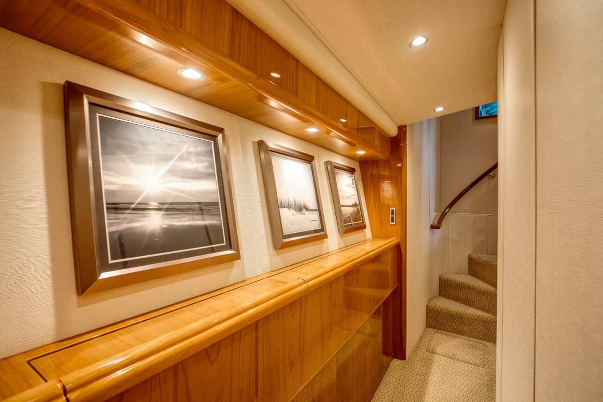 2015 Viking 70 Convertible "Pipe Dreamer" photo 5