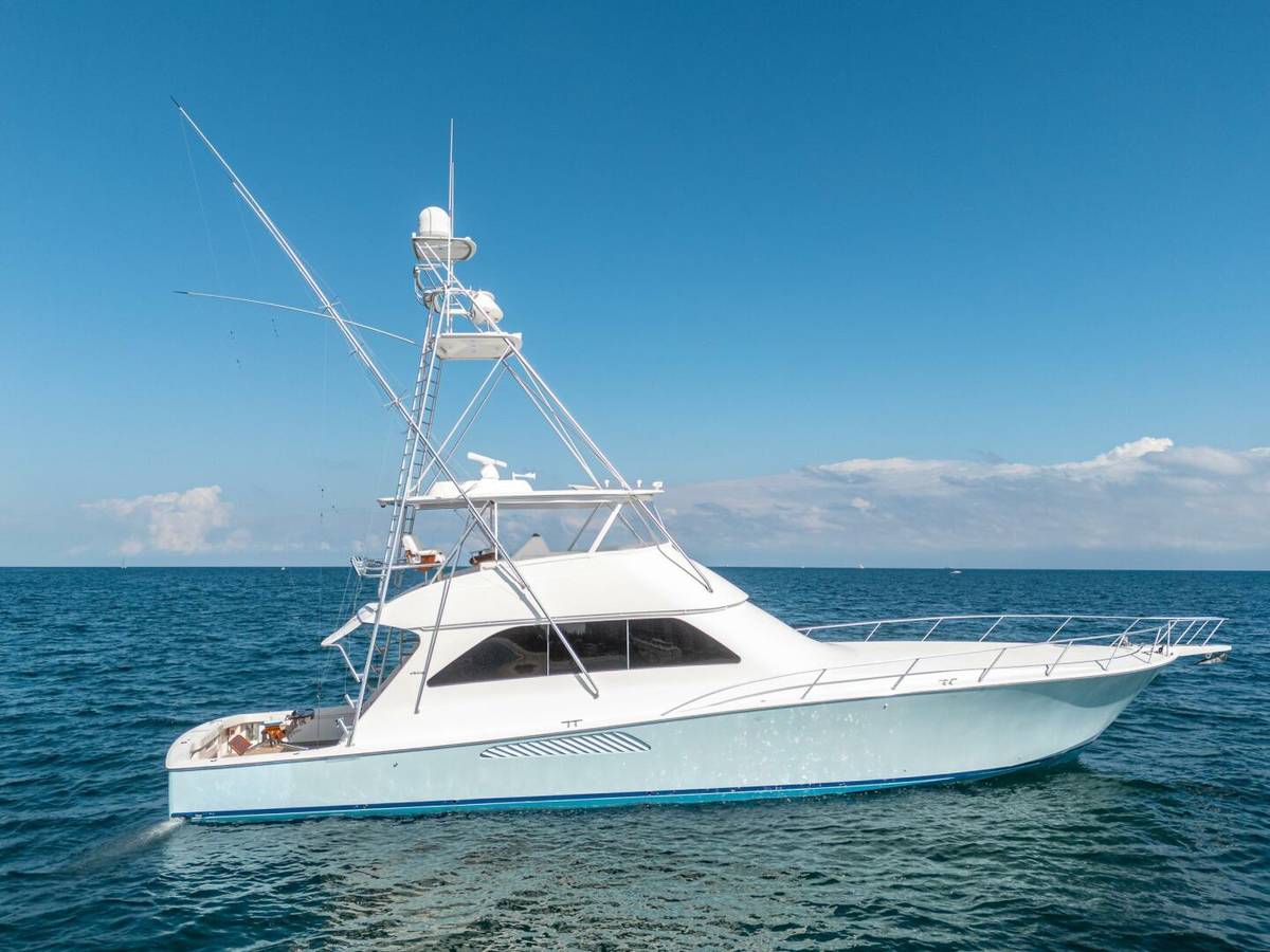 2006 Viking 68 Convertible "RUNNING OVER" photo