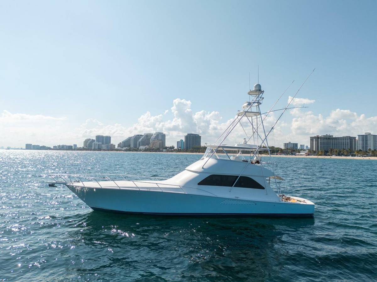 2006 Viking 68 Convertible "RUNNING OVER" photo 5