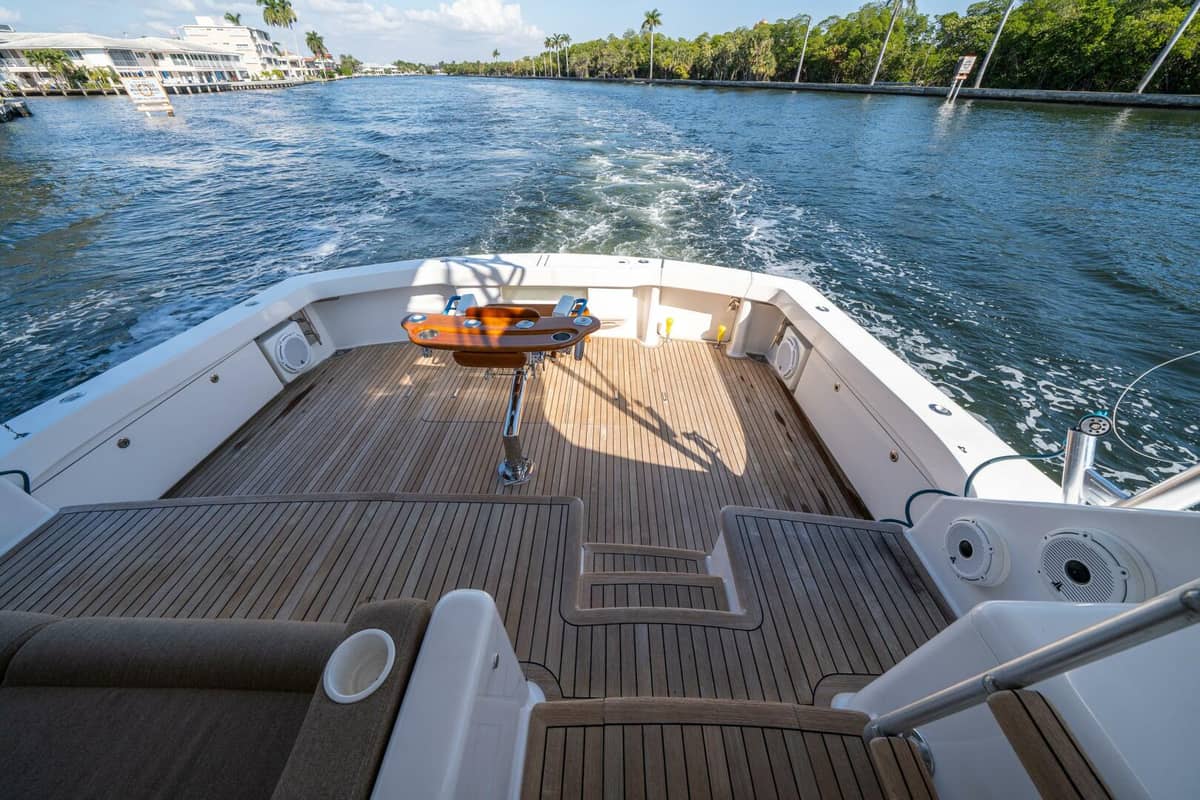 2006 Viking 68 Convertible "RUNNING OVER" photo 53