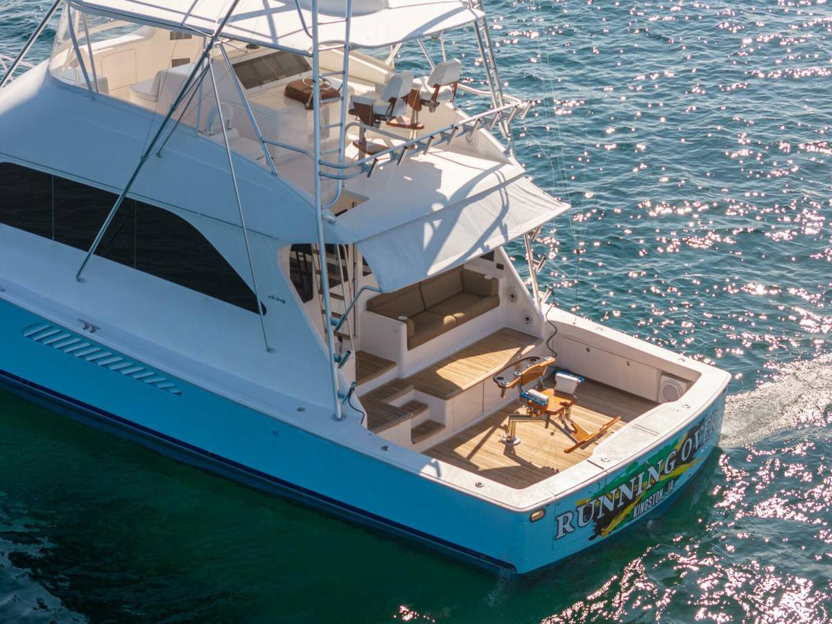 2006 Viking 68 Convertible "RUNNING OVER" photo 10