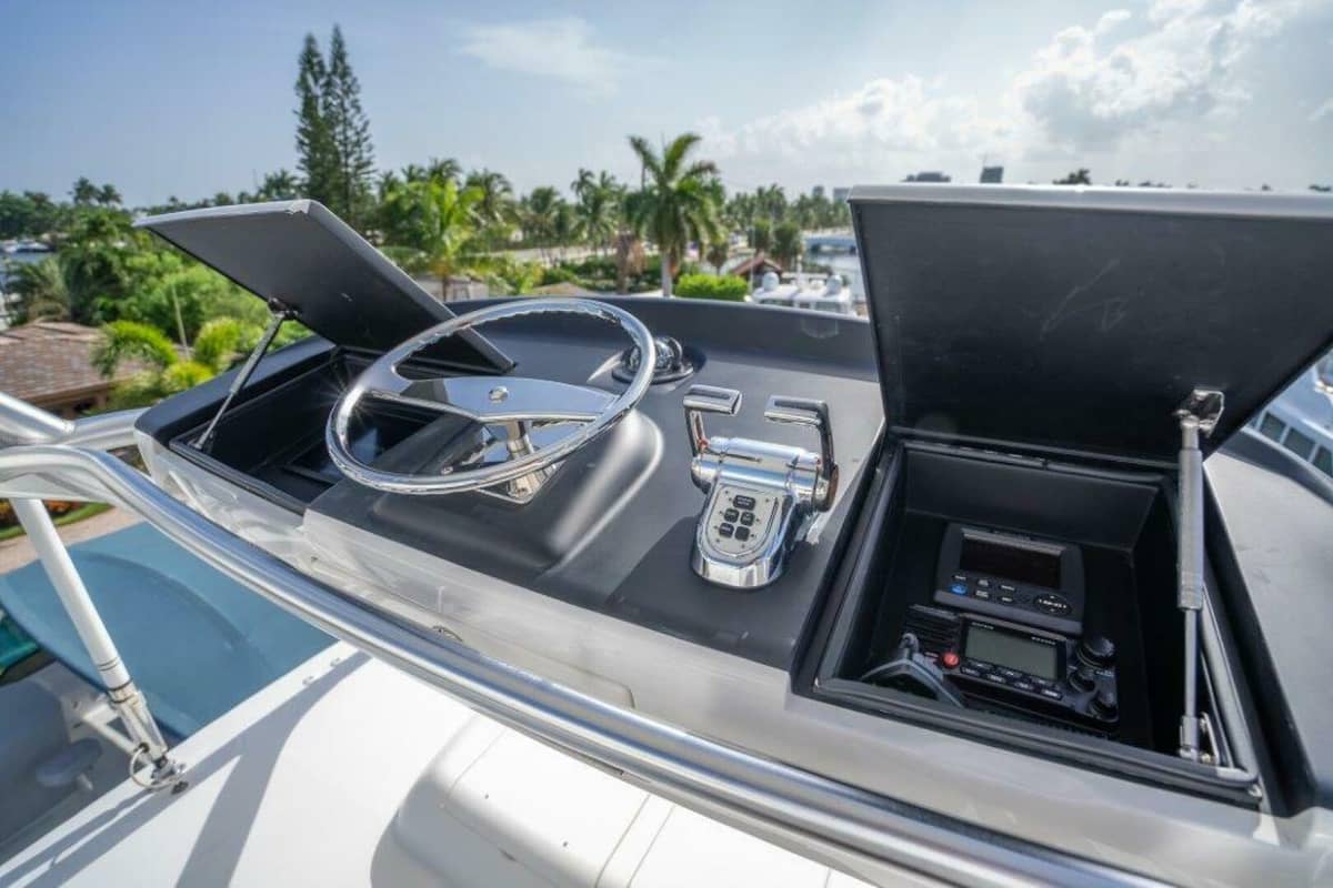 2015 Viking 66 Convertible "No Collars" photo 36