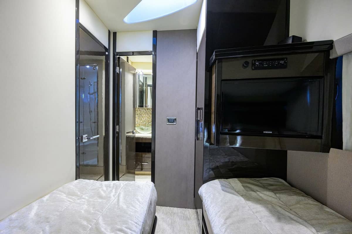 2016 Marquis 660 Sport Yacht "ANDIAMO" photo 18