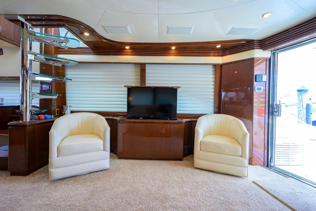2005 Marquis 65 Motor Yacht "Vol Aboard" photo 9