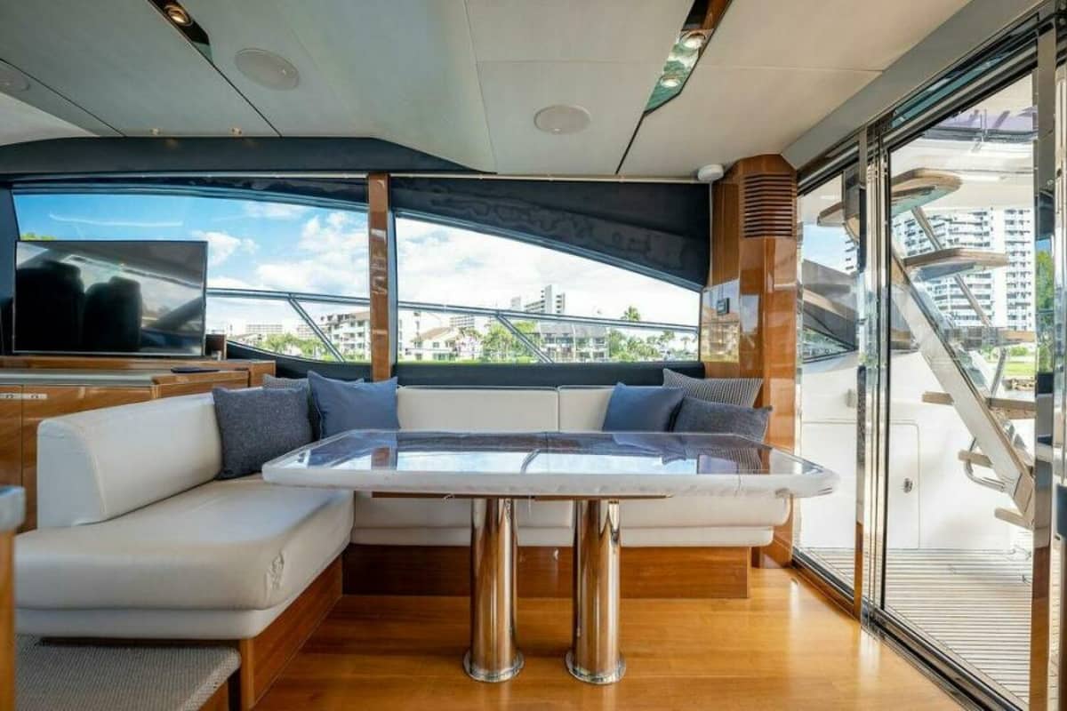 2016 Princess S65 photo 3