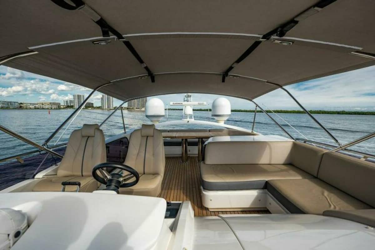 2016 Princess S65 photo 32