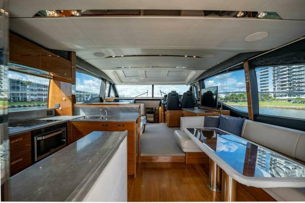 2016 Princess S65 photo 2