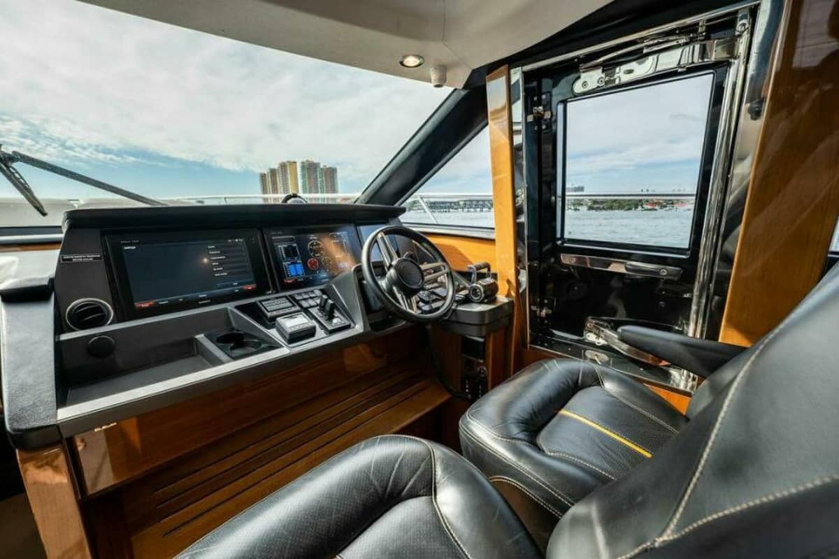 2016 Princess S65 photo 8