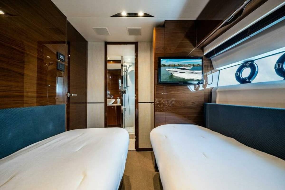 2016 Princess S65 photo 15