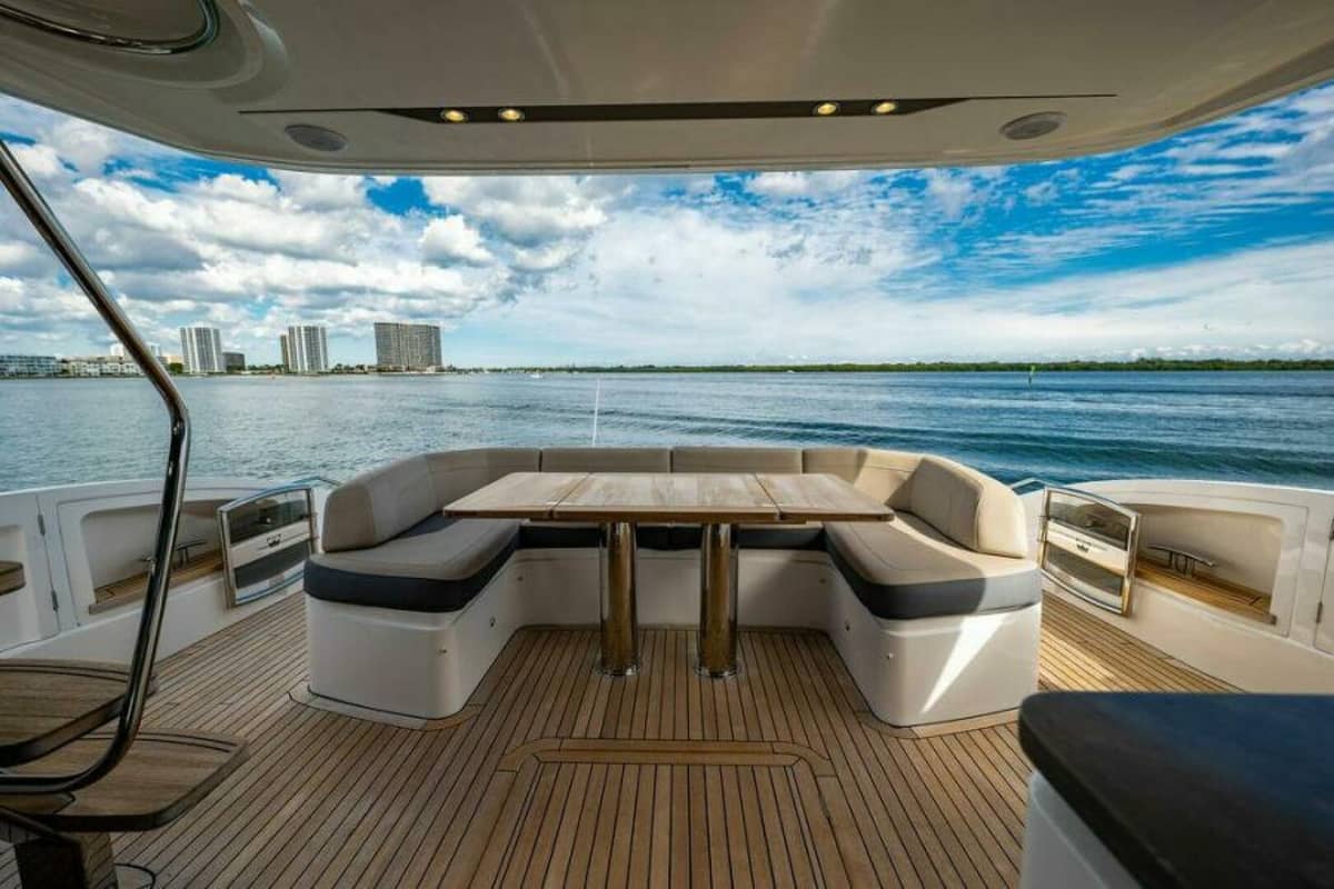 2016 Princess S65 photo 22