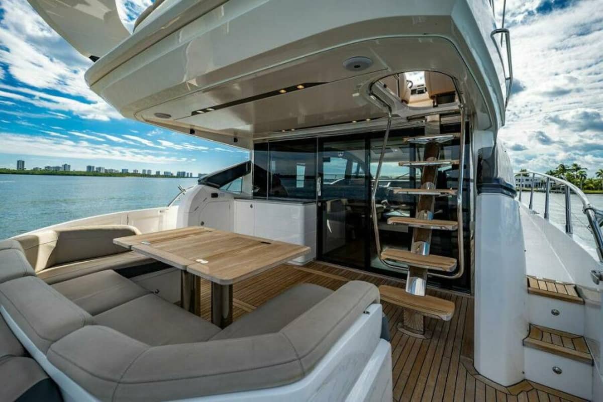 2016 Princess S65 photo 25