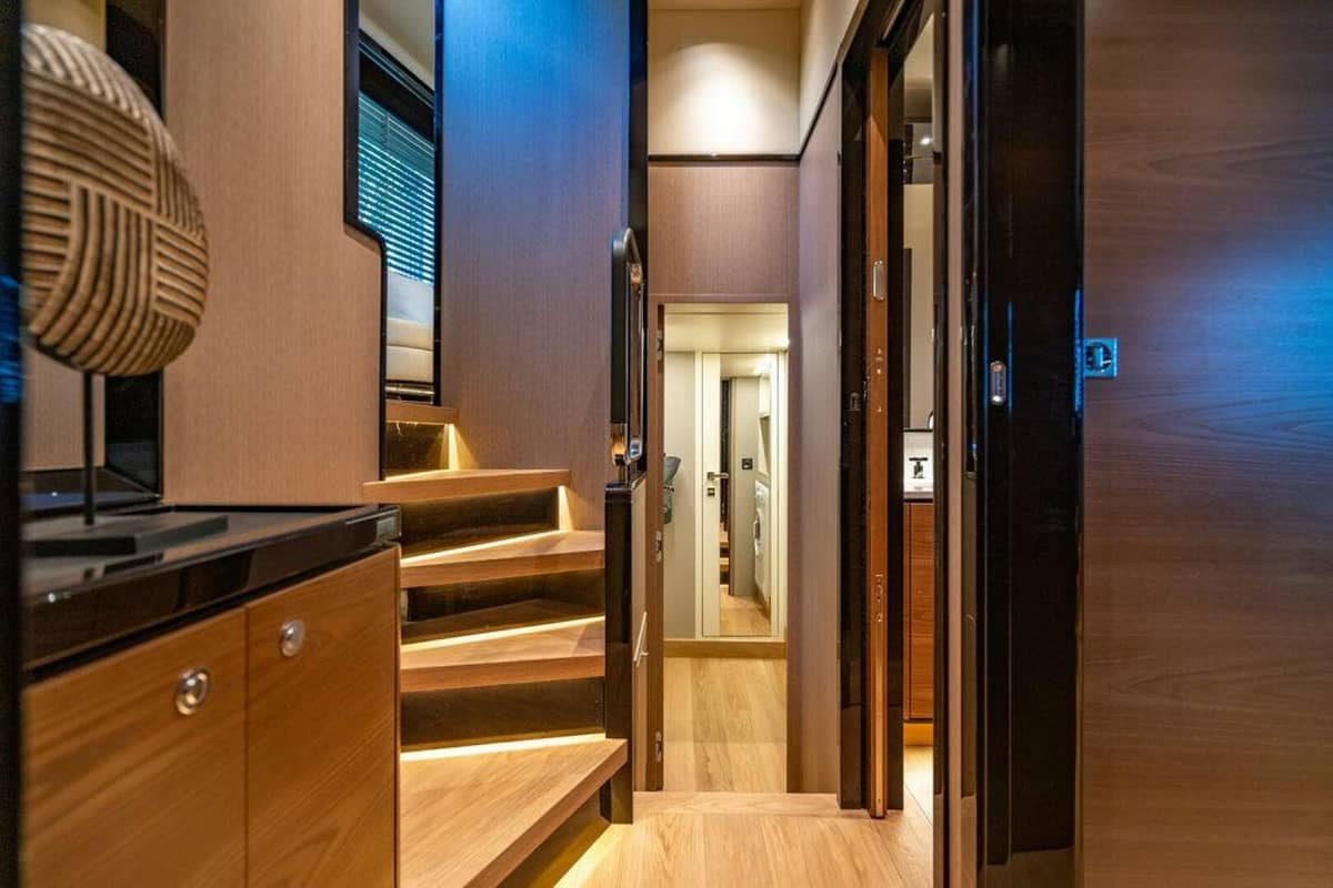 2023 Absolute 64 Navetta "KINGSHIP" photo 27