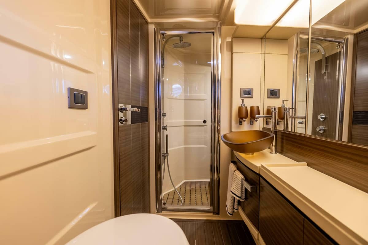 2015 Azimut 64 Flybridge "A/Sea" photo 22