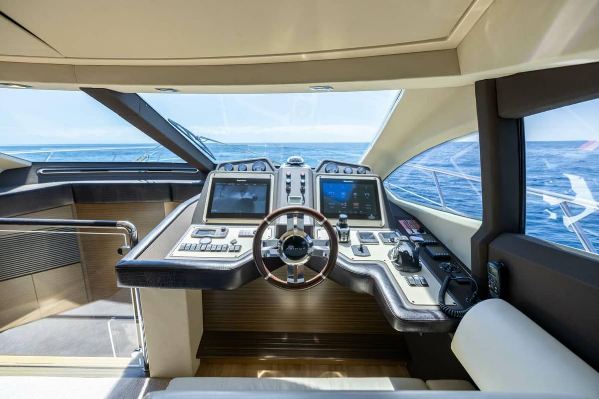 2015 Azimut 64 Flybridge "A/Sea" photo 9