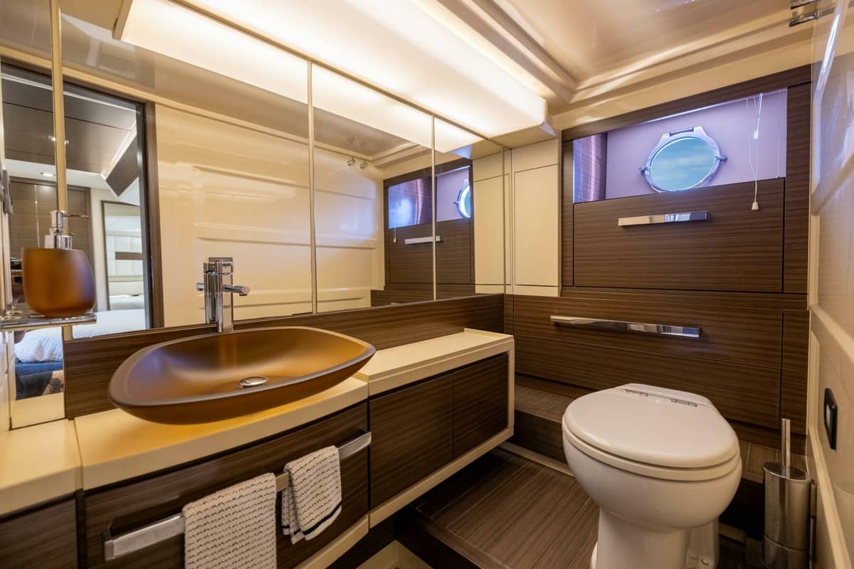 2015 Azimut 64 Flybridge "A/Sea" photo 21