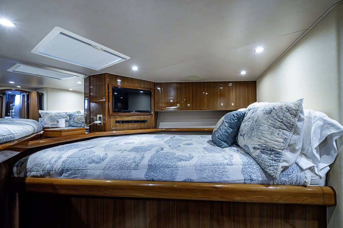 2007 Viking 64 Convertible "BIG BLUE" photo 77