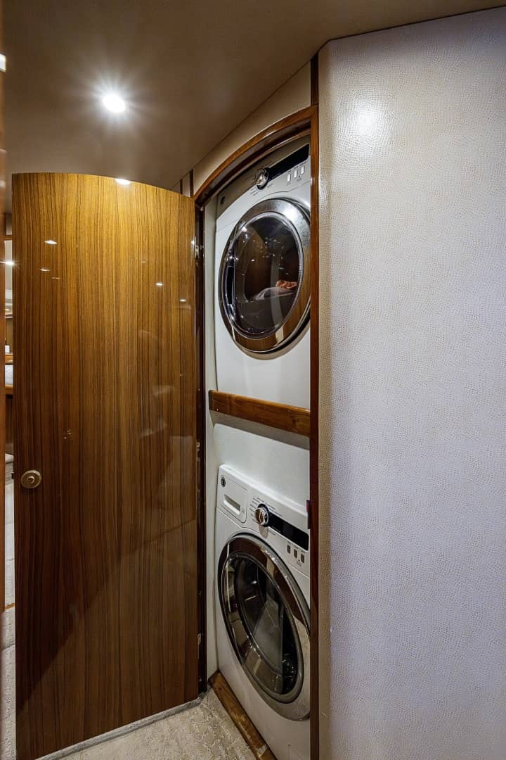 2007 Viking 64 Convertible "BIG BLUE" photo 73