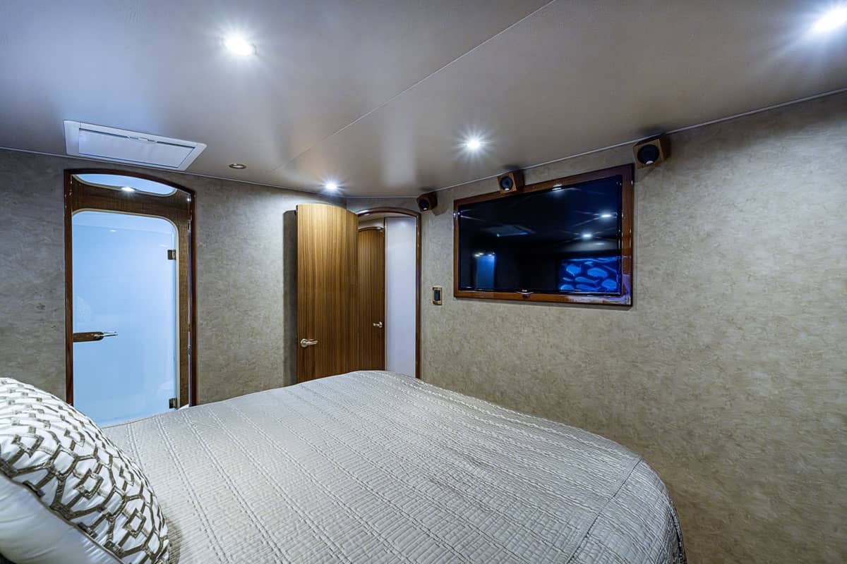 2007 Viking 64 Convertible "BIG BLUE" photo 65