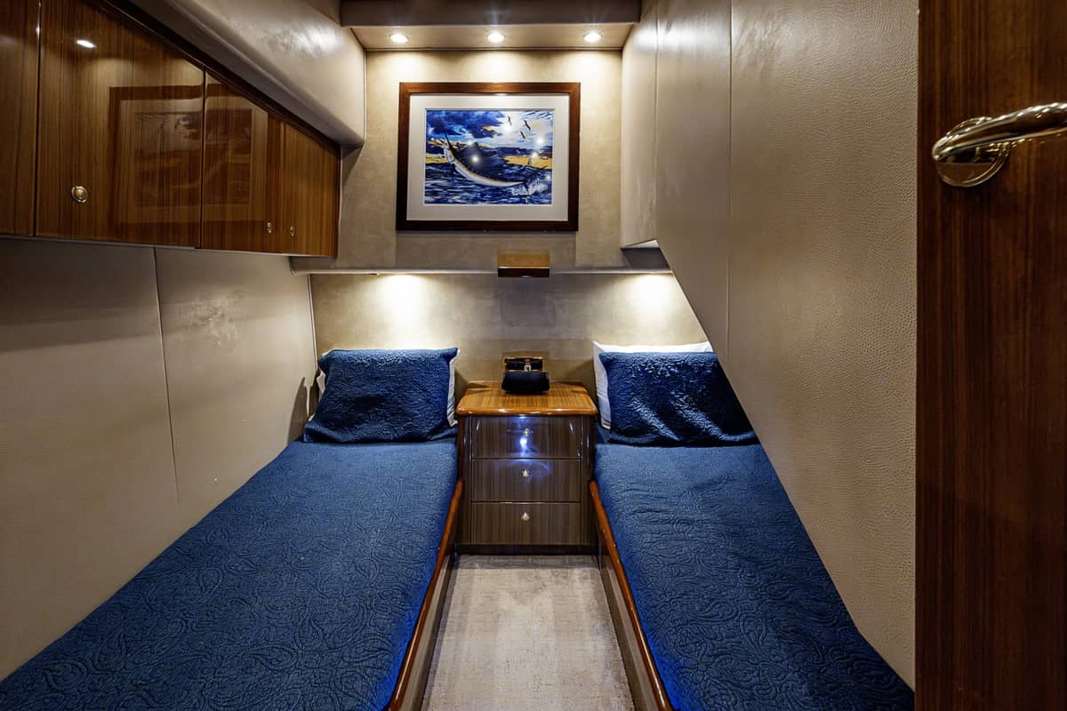 2007 Viking 64 Convertible "BIG BLUE" photo 82