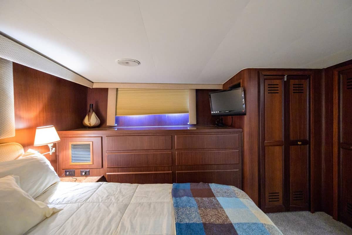 1987 Hatteras 63 Motor Yacht "Phantom" photo 27