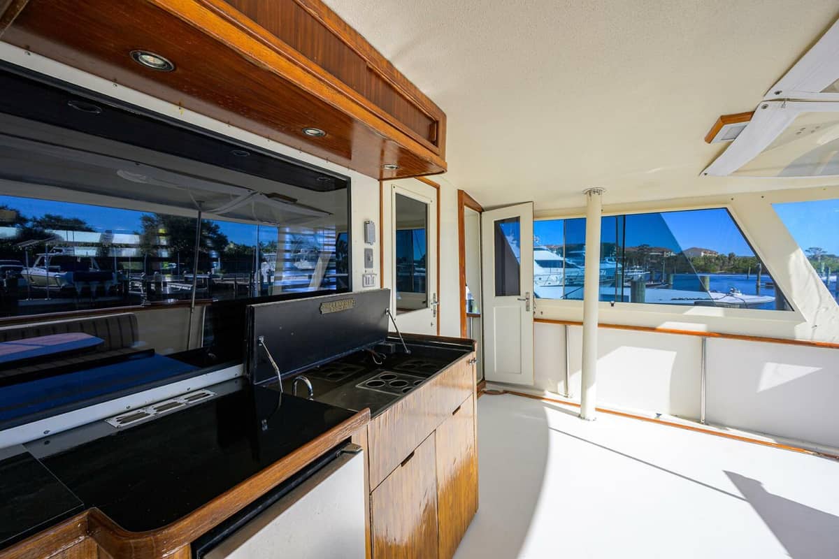 1987 Hatteras 63 Motor Yacht "Phantom" photo 46
