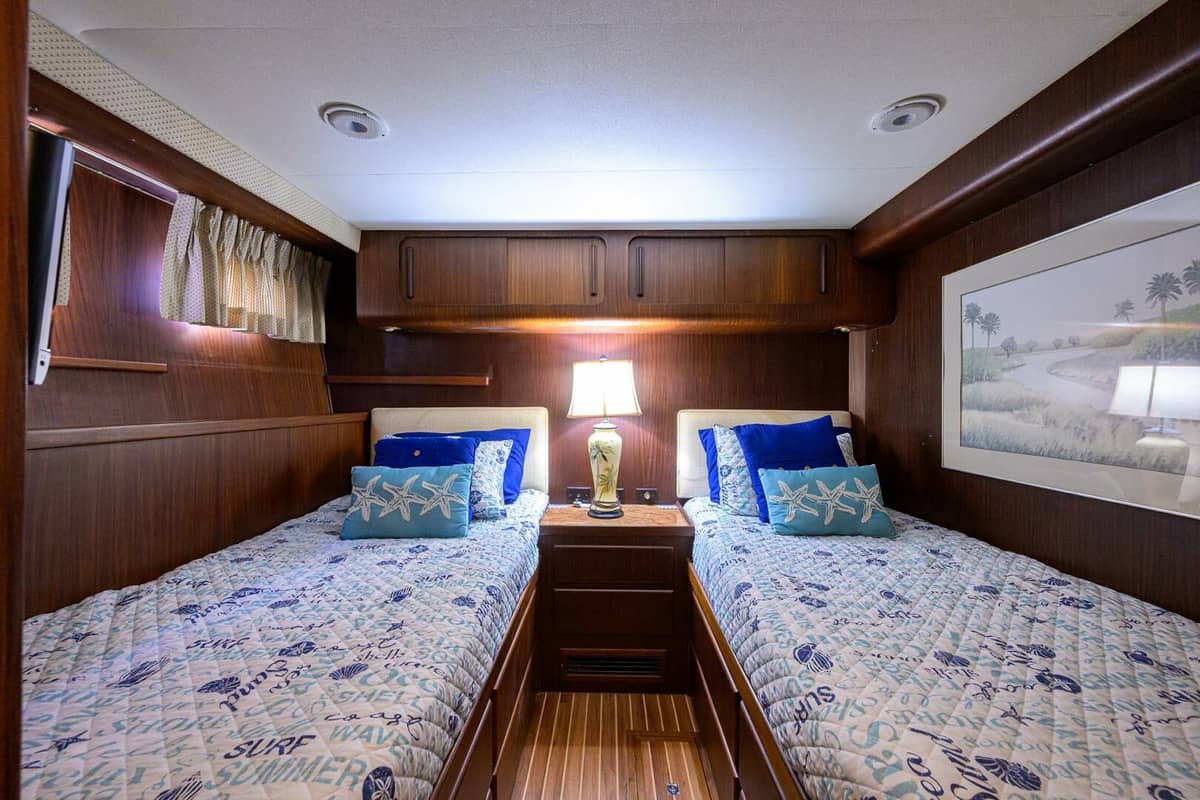 1987 Hatteras 63 Motor Yacht "Phantom" photo 38
