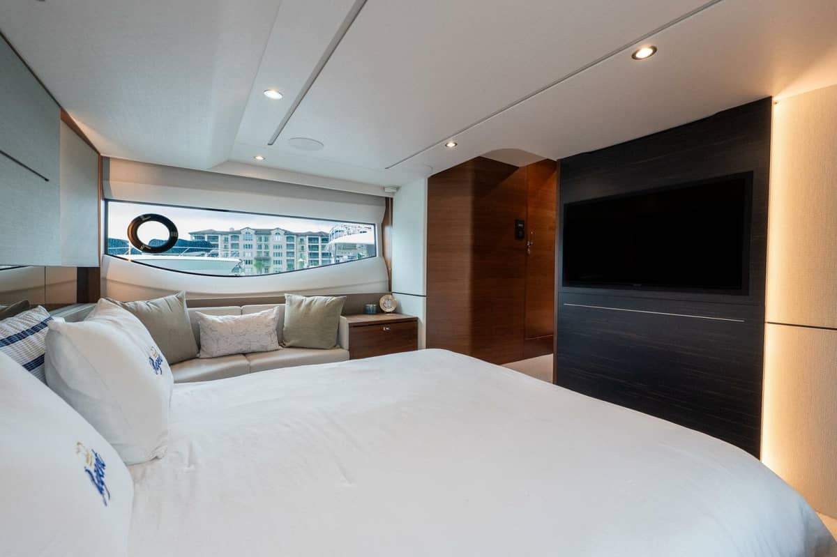 2021 Princess S62 "Regent" photo 70