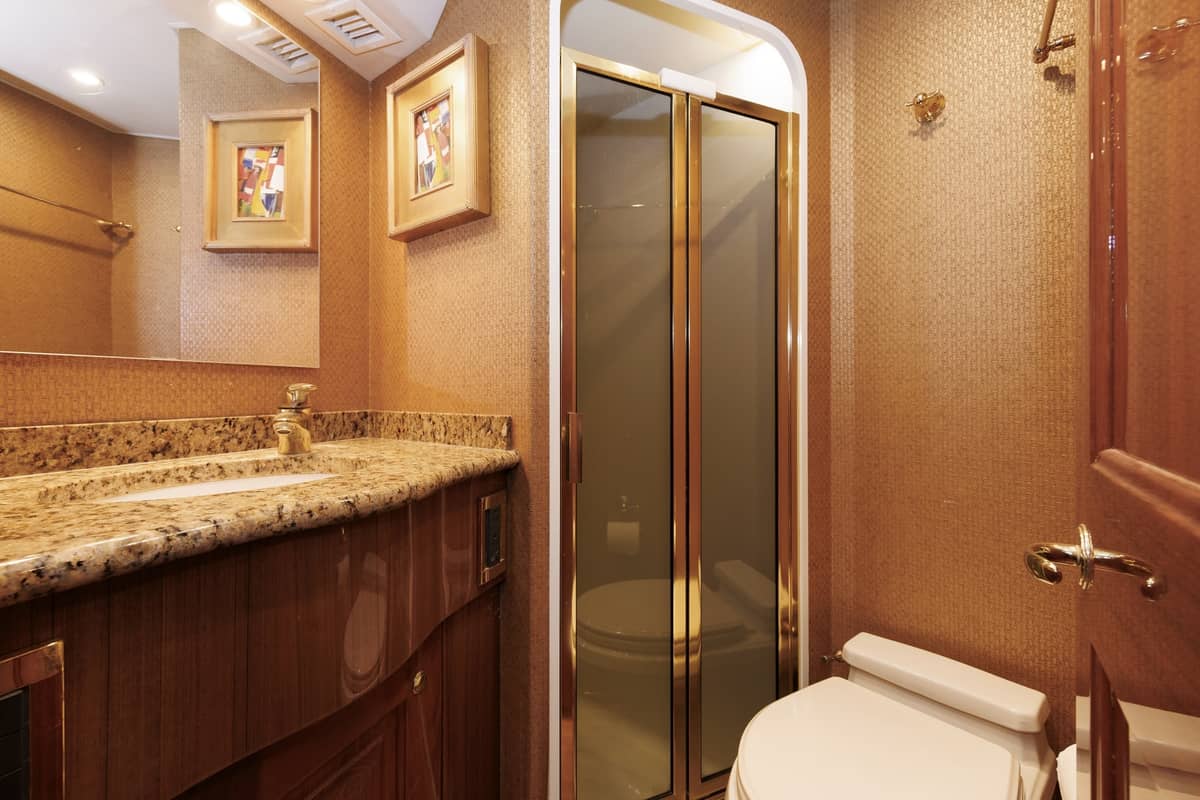 2005 Viking 61 Convertible "YOLO" photo 12
