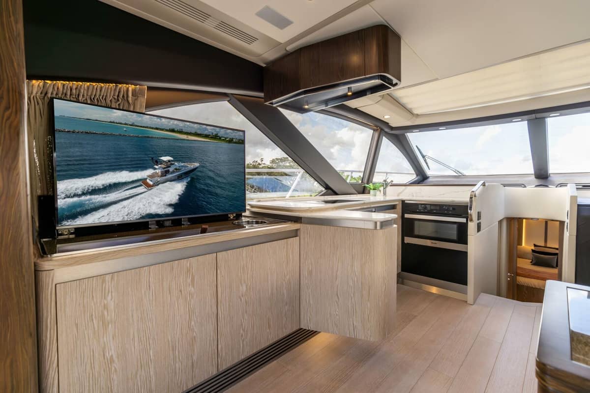 2021 Azimut S6 Sport Fly "Azure" photo 6