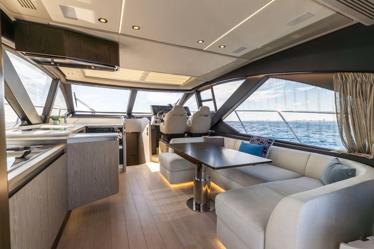 2021 Azimut S6 Sport Fly "Azure" photo 3