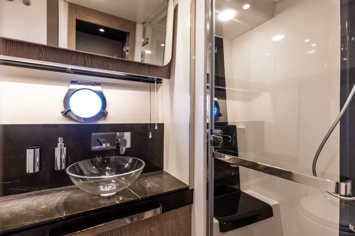 2021 Azimut S6 Sport Fly "Azure" photo 17