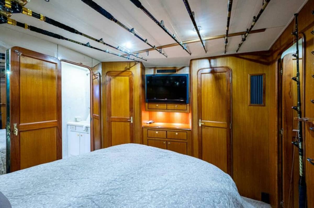 1999 Ocean Yachts 60 Convertible "ALE & RYE" photo 42
