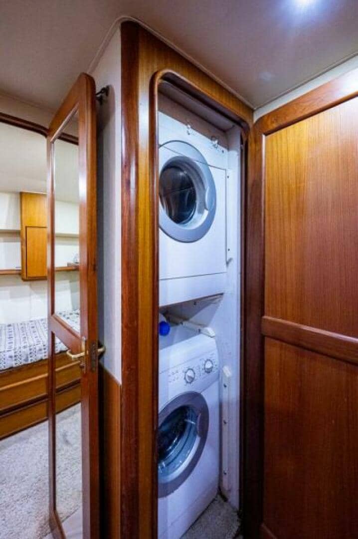 1999 Ocean Yachts 60 Convertible "ALE & RYE" photo 32