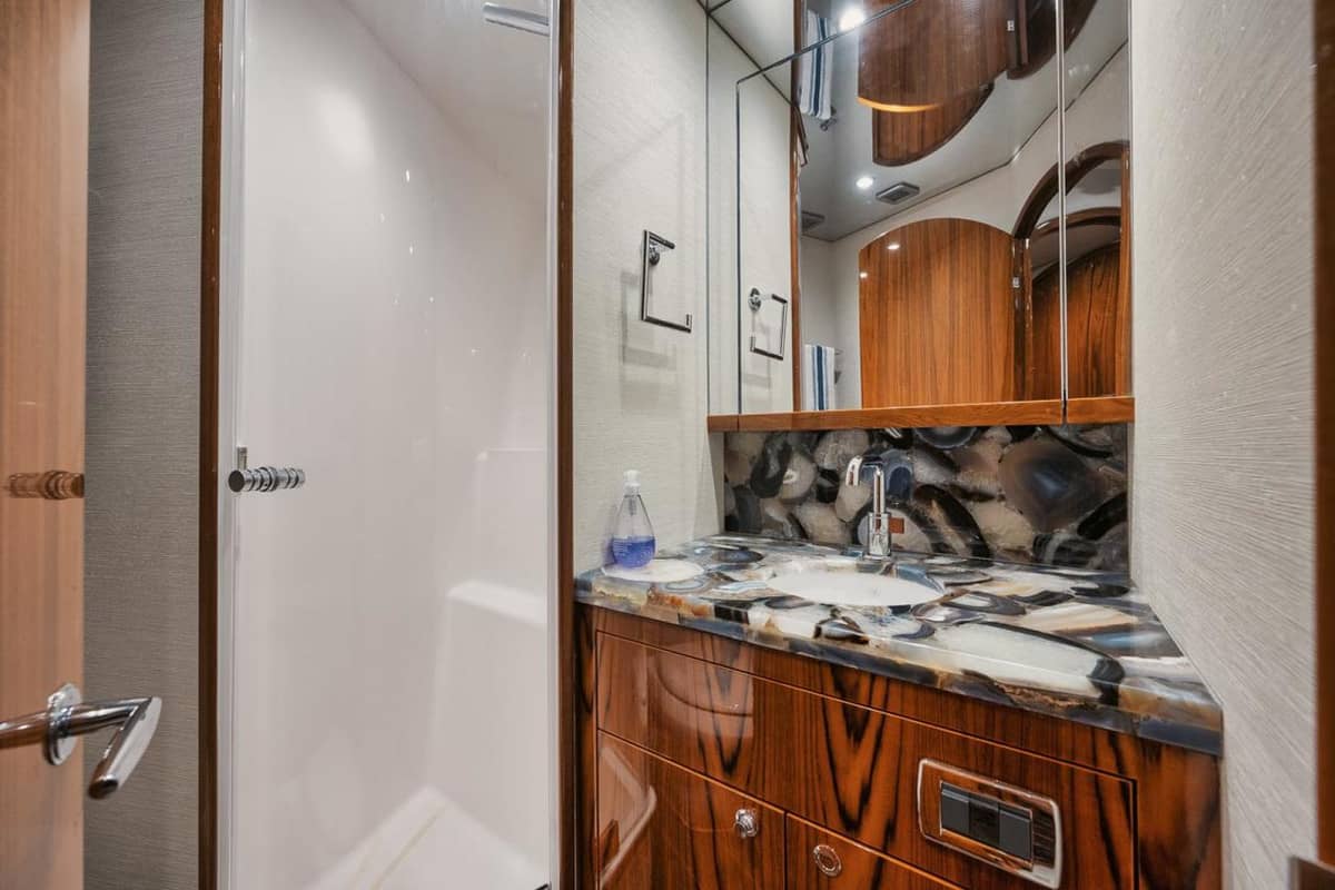 2020 Hatteras Convertible GT59 "Ziggy" photo 12