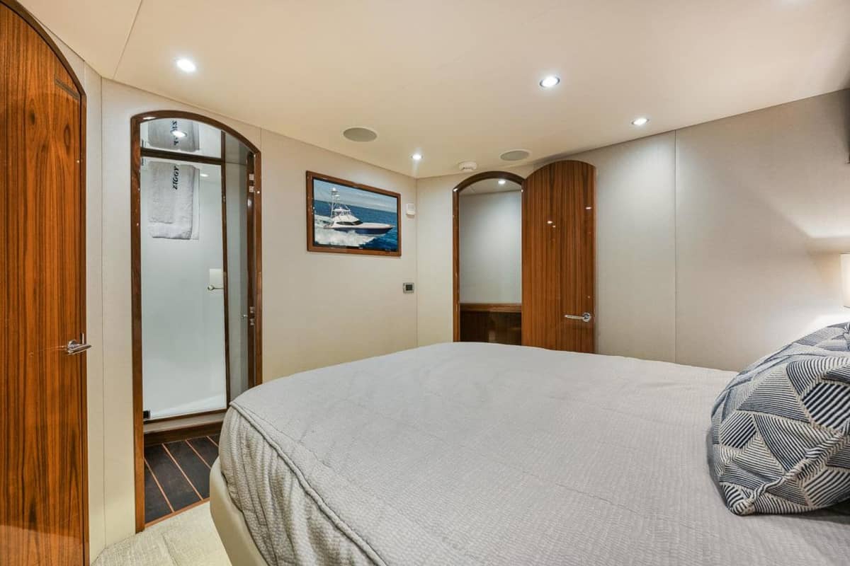2020 Hatteras Convertible GT59 "Ziggy" photo 9