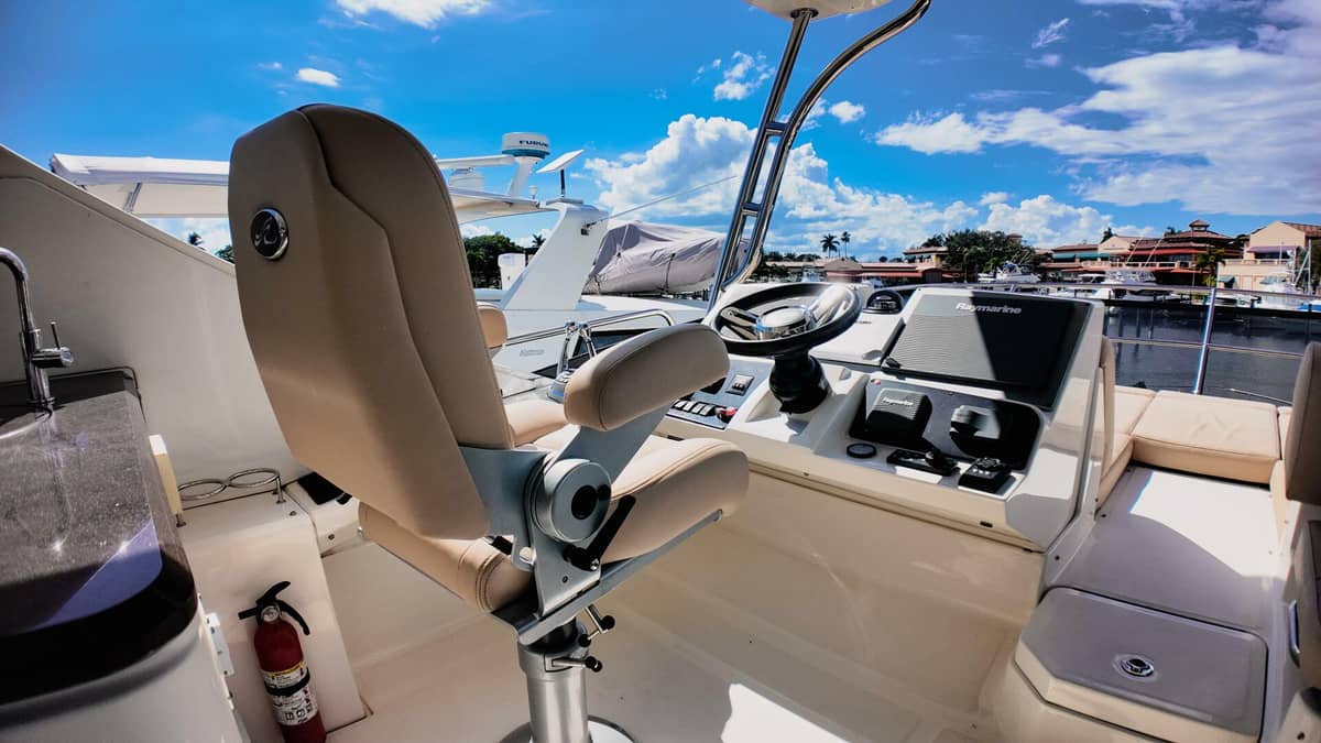 2016 Sea Ray L590 Fly "INCOGNITO" photo 23